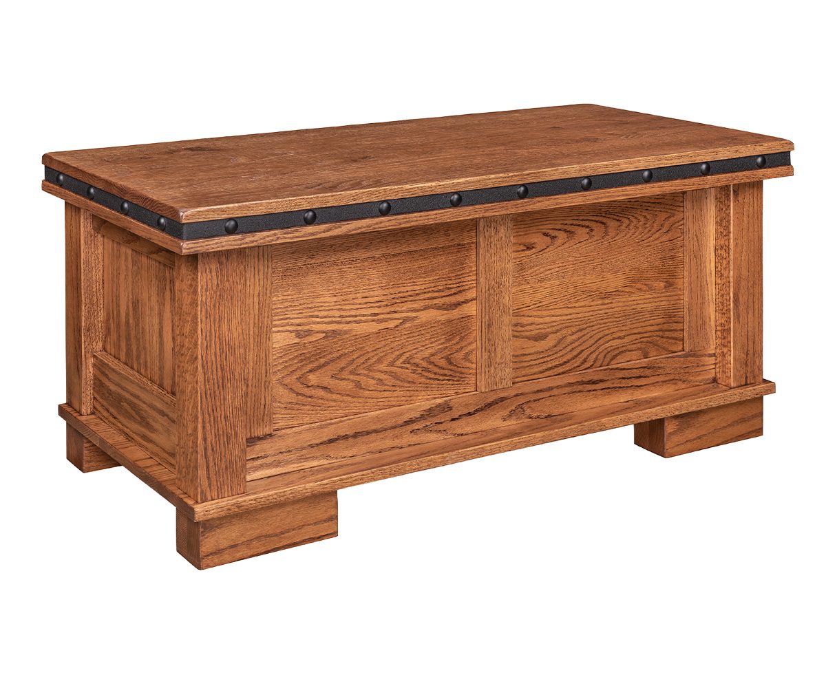 Monta Vista Blanket Chest